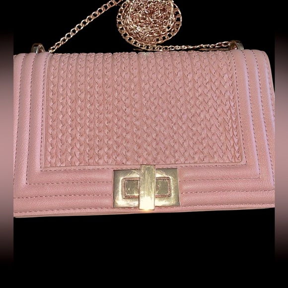 Madison West Handbags - MADISON WEST CHAIN STRAP BAG